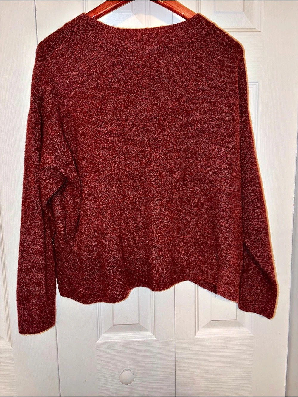 H&M Women's Burgundy Crew Neck Sweater XL - Picture 2 of 5